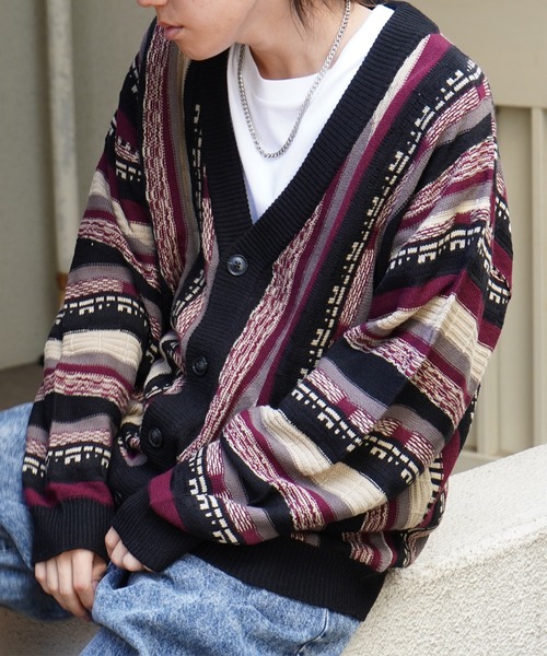Confirm(コンファーム)の「ヴィンテージライク レトロジャガードストライプ柄 ビッグシルエット 3Dニットカーディガン 【Confirm】(カーディガン/ボレロ・メンズ・ブラック/ベージュ/ワイン/アイボリー/ブラック系その他/ホワイト系その他/ブルー系その他・M/L)」の15枚目の写真