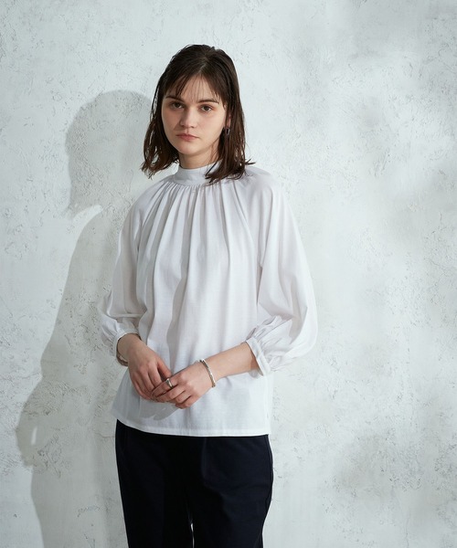 LE SOUK HOLIDAY(ルスークホリデー)の「ギャザーネックプルオーバー(Tシャツ/カットソー・レディース・ネイビー/グリーン/レッド/オフホワイト・M/L)」の3枚目の写真