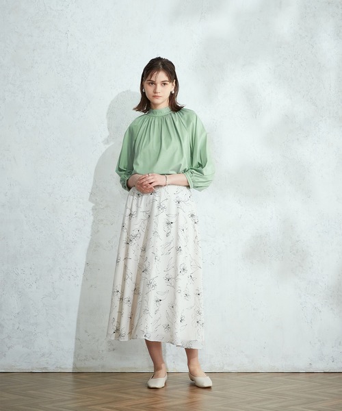LE SOUK HOLIDAY(ルスークホリデー)の「ギャザーネックプルオーバー(Tシャツ/カットソー・レディース・ネイビー/グリーン/レッド/オフホワイト・M/L)」の10枚目の写真