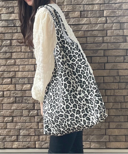 Loco Ocean（ロコオーシャン）の「ジャガード アニマル柄 トートバッグ（トートバッグ・レディース・A/B/C・ONE SIZE）」の4枚目の写真