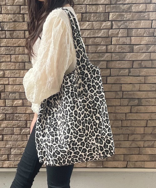 Loco Ocean（ロコオーシャン）の「ジャガード アニマル柄 トートバッグ（トートバッグ・レディース・A/B/C・ONE SIZE）」の9枚目の写真