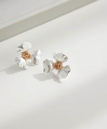 メタルフラワーピアス