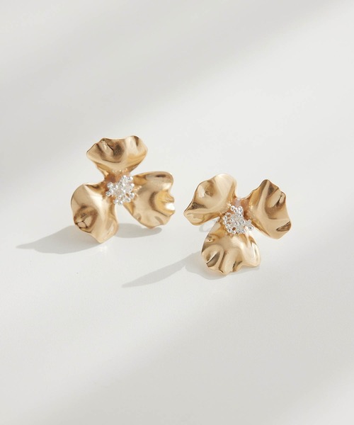 ROPE' PICNIC(ロペピクニック)の「メタルフラワーピアス(ピアス(両耳用)・レディース・ゴールド系その他/シルバー系その他・FREE)」の2枚目の写真