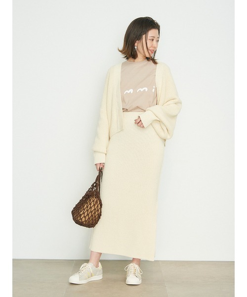 emmi（エミ）の「【emmi atelier】ローゲージリネン混スカート（スカート・レディース・ブラック/オフホワイト/ブルー・FREE）」の22枚目の写真