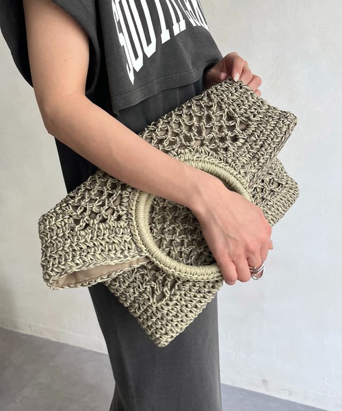 CAPRICIEUX LE'MAGE（カプリシューレマージュ）の「リングハンドルペーパートートバッグ（トートバッグ・レディース・カーキ/ベージュ・FREE）」の4枚目の写真