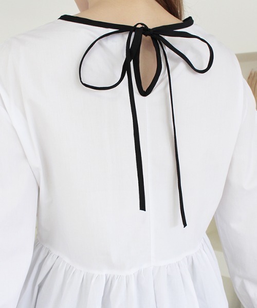 MODE ROBE(モードローブ)の「バックリボンギャザートップス(シャツ/ブラウス・レディース・ホワイト/ブラック・FREE)」の7枚目の写真
