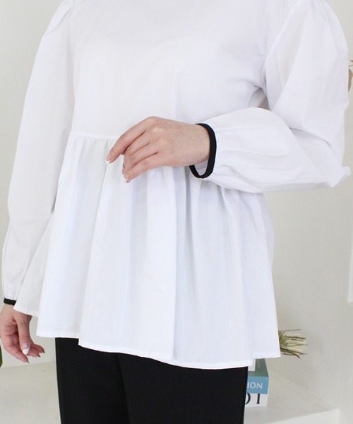 MODE ROBE(モードローブ)の「バックリボンギャザートップス(シャツ/ブラウス・レディース・ホワイト/ブラック・FREE)」の9枚目の写真