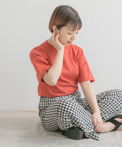 ITEMS URBANRESEARCH（アイテムズ アーバンリサーチ）の「オーガニックコットンベーシックTシャツ（Tシャツ/カットソー・レディース・グレー系その他/ブラック/レッド/オフホワイト・FREE）」の9枚目の写真