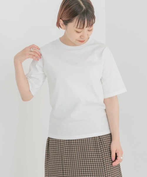 ITEMS URBANRESEARCH（アイテムズ アーバンリサーチ）の「オーガニックコットンベーシックTシャツ（Tシャツ/カットソー・レディース・グレー系その他/ブラック/レッド/オフホワイト・FREE）」の21枚目の写真