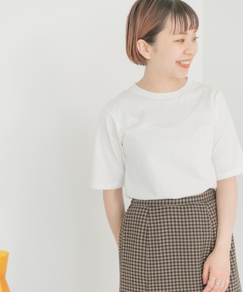 ITEMS URBANRESEARCH（アイテムズ アーバンリサーチ）の「オーガニックコットンベーシックTシャツ（Tシャツ/カットソー・レディース・グレー系その他/ブラック/レッド/オフホワイト・FREE）」の22枚目の写真