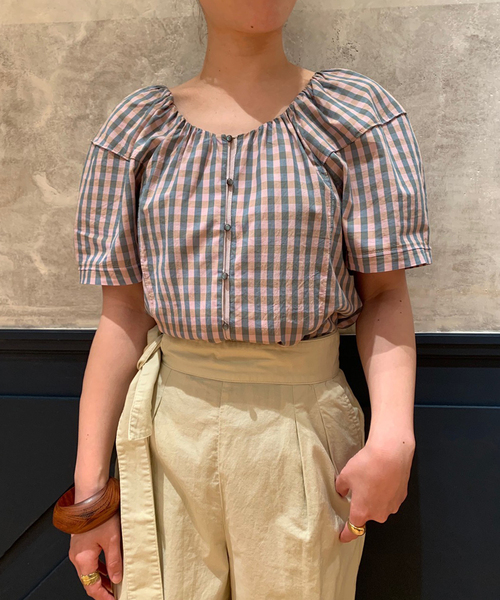 IENA LA BOUCLE(イエナラブークル)の「IENA LA BOUCLE C/CUギンガム ピンタックブラウス(シャツ/ブラウス・レディース・バーガンディー・FREE)」の1枚目の写真