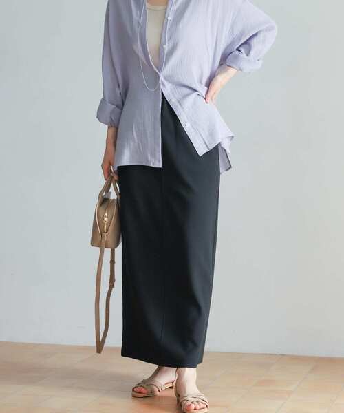 URBAN RESEARCH DOORS（アーバンリサーチドアーズ）の「カラーストレッチタイトスカート（スカート・レディース・ブルー/グリーン/ブラック・SMALL/MEDIUM）」の9枚目の写真