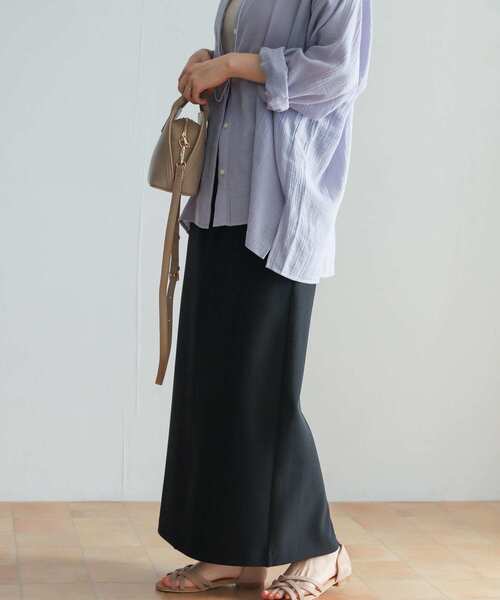 URBAN RESEARCH DOORS（アーバンリサーチドアーズ）の「カラーストレッチタイトスカート（スカート・レディース・ブルー/グリーン/ブラック・SMALL/MEDIUM）」の12枚目の写真