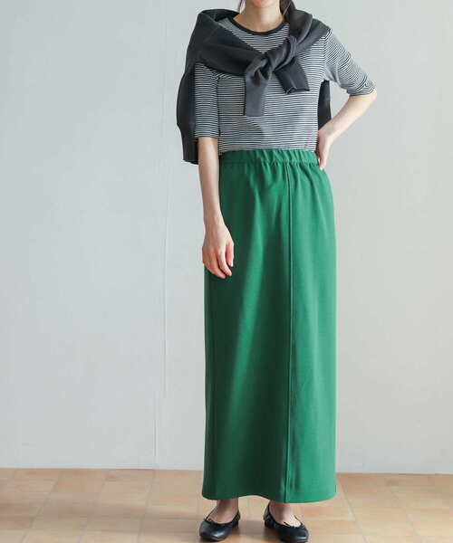 URBAN RESEARCH DOORS（アーバンリサーチドアーズ）の「カラーストレッチタイトスカート（スカート・レディース・ブルー/グリーン/ブラック・SMALL/MEDIUM）」の18枚目の写真