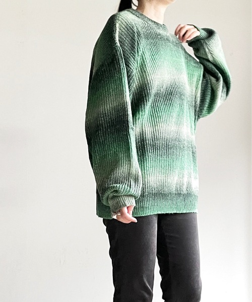 COMMON WARE（コモンウェアー）の「COMMONWARE:GRADATION KNIT C/N L/S/グラデーションニットクルーネック（ニット/セーター・レディース・グリーン/ベージュ/ブラック/マルチ・L/XL/M）」の21枚目の写真