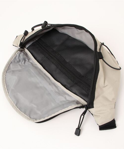 Dickies(ディッキーズ)の「【DICKIES/ディッキーズ】DK OUTLINE LOGO HOLD WAISTBAG(ボディバッグ/ウエストポーチ・レディース・ネイビー/オレンジ/ブラック/ベージュ・FREE)」の8枚目の写真