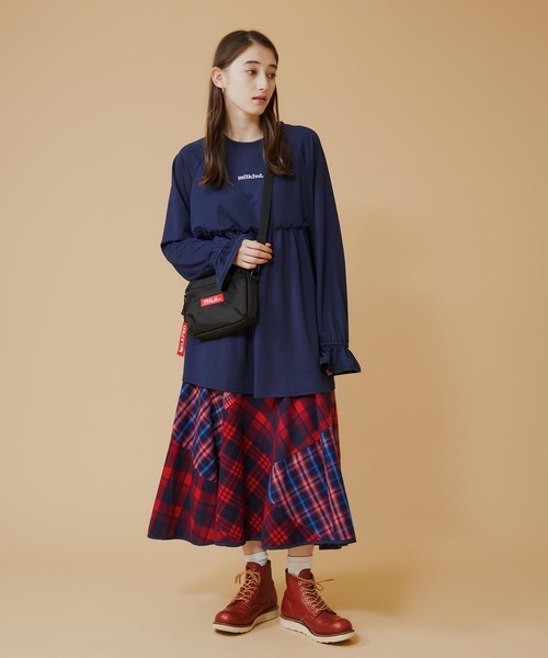 MILKFED.(ミルクフェド)の「COOPER LOGO TUNIC(チュニック・レディース・ブラック/ネイビー・ONE SIZE)」の7枚目の写真