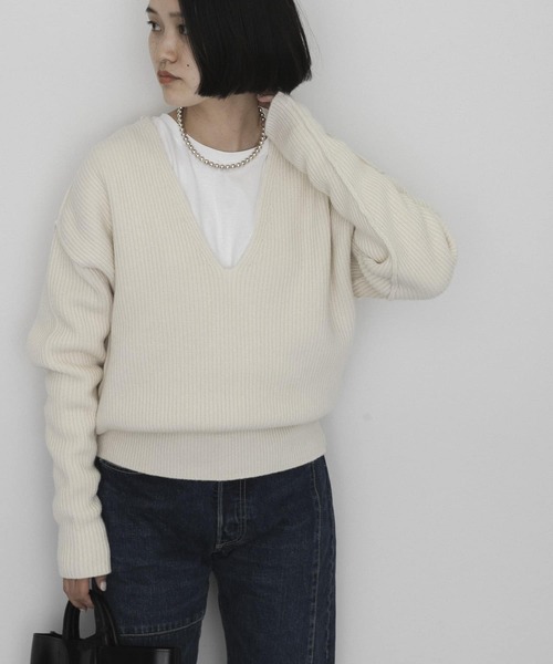 URBAN RESEARCH（アーバンリサーチ）の「『25周年別注』ROUTINE for URBAN RESEARCH リバーシブル・Vネックニット（ニット/セーター・レディース・カーキ/ネイビー/ホワイト・FREE）」の7枚目の写真