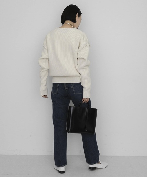 URBAN RESEARCH（アーバンリサーチ）の「『25周年別注』ROUTINE for URBAN RESEARCH リバーシブル・Vネックニット（ニット/セーター・レディース・カーキ/ネイビー/ホワイト・FREE）」の9枚目の写真