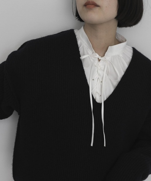 URBAN RESEARCH（アーバンリサーチ）の「『25周年別注』ROUTINE for URBAN RESEARCH リバーシブル・Vネックニット（ニット/セーター・レディース・カーキ/ネイビー/ホワイト・FREE）」の12枚目の写真