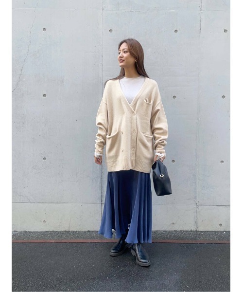 LAATO(ラート)の「LOOSE WOOL CARDIGAN(カーディガン/ボレロ・レディース・チャコールグレー/オフホワイト・FREE)」の17枚目の写真