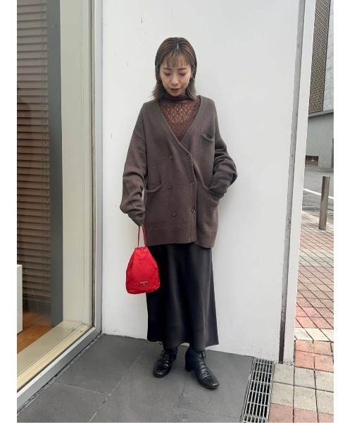 LAATO(ラート)の「LOOSE WOOL CARDIGAN(カーディガン/ボレロ・レディース・チャコールグレー/オフホワイト・FREE)」の11枚目の写真