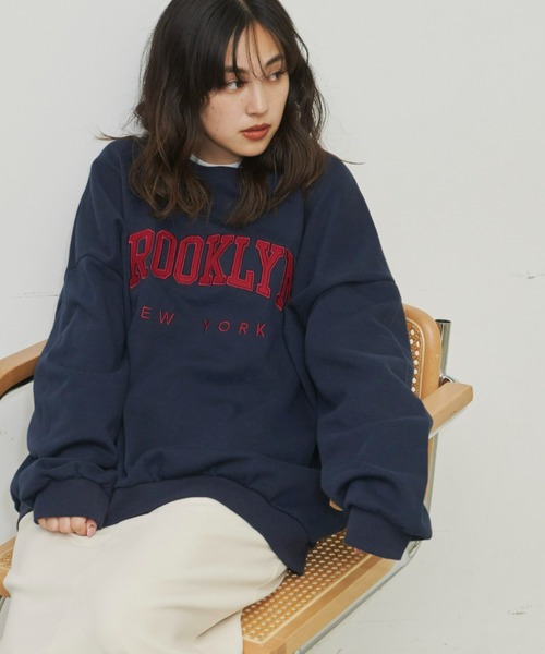 Auntie Rosa Holiday（アンティローザホリデー）の「刺繍ロゴスウェットプルオーバー（スウェット・レディース・ナチュラル/グレー/ネイビー・FREE）」の3枚目の写真