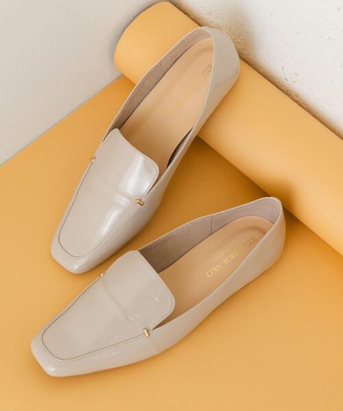 RODE SKO（ロデスコ）の「『MADE IN JAPAN』スクエアトゥプチメタルローファー（ローファー・レディース・ブラック/ブラウン系その他/オフホワイト/ベージュ系その他/グレー系その他/ブラック系その他/ブラウン・36/37/38）」の5枚目の写真