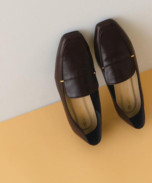 RODE SKO（ロデスコ）の「『MADE IN JAPAN』スクエアトゥプチメタルローファー（ローファー・レディース・ブラック/ブラウン系その他/オフホワイト/ベージュ系その他/グレー系その他/ブラック系その他/ブラウン・36/37/38）」の11枚目の写真