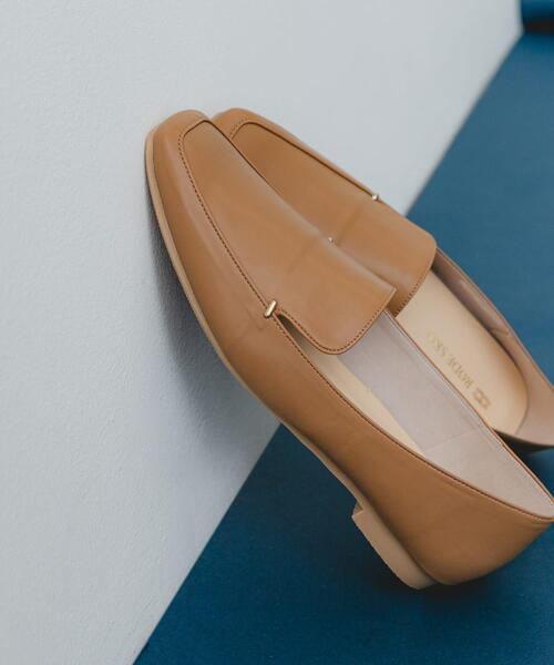 RODE SKO(ロデスコ)の「『MADE IN JAPAN』スクエアトゥプチメタルローファー(ローファー・レディース・ブラック/ブラウン系その他/オフホワイト/ベージュ系その他/グレー系その他/ブラック系その他/ブラウン・36/37/38)」の11枚目の写真