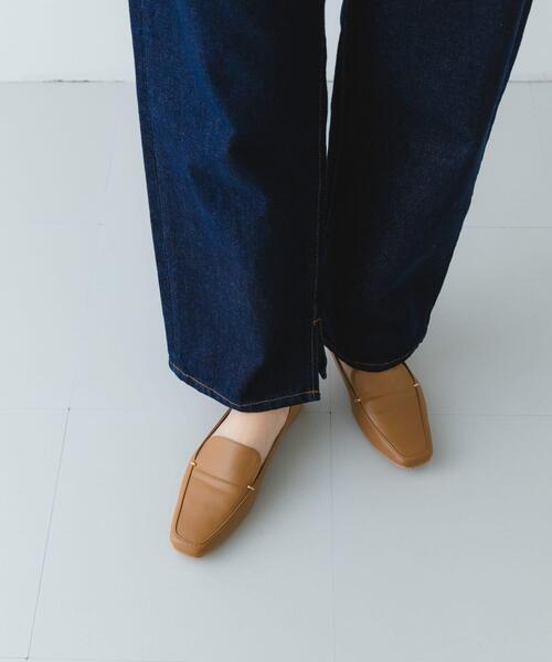 RODE SKO(ロデスコ)の「『MADE IN JAPAN』スクエアトゥプチメタルローファー(ローファー・レディース・ブラック/ブラウン系その他/オフホワイト/ベージュ系その他/グレー系その他/ブラック系その他/ブラウン・36/37/38)」の7枚目の写真