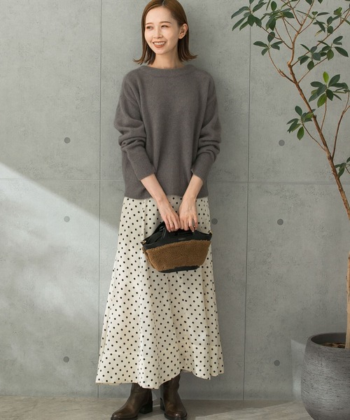 URBAN RESEARCH ROSSO WOMEN(アーバンリサーチ ロッソ)の「パネルラインサテンフレアスカート(スカート・レディース・ミント/ドット/ブラウン・38/36)」の13枚目の写真