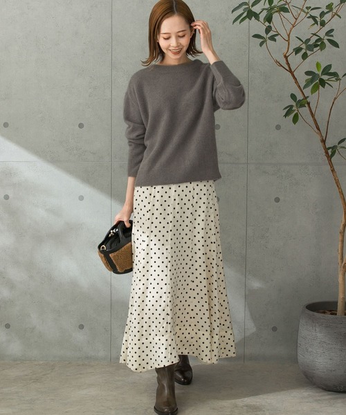 URBAN RESEARCH ROSSO WOMEN(アーバンリサーチ ロッソ)の「パネルラインサテンフレアスカート(スカート・レディース・ミント/ドット/ブラウン・38/36)」の14枚目の写真