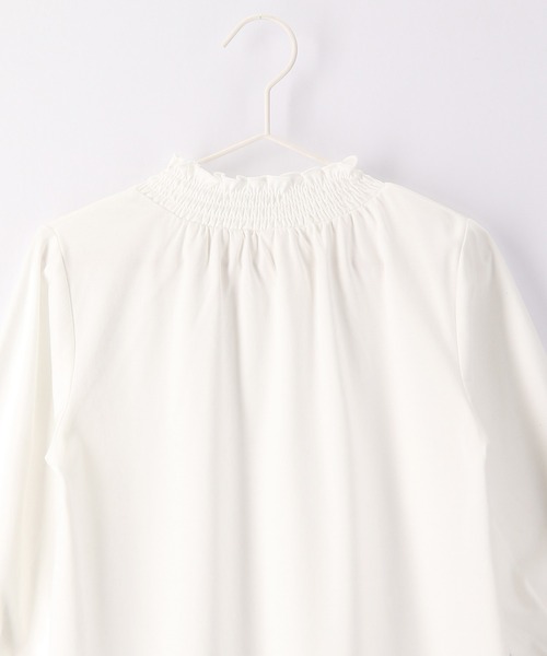 ROPE' PICNIC(ロペピクニック)の「【KIDS】入卒式にも/スタンドフリルシャーリングブラウス(シャツ/ブラウス・キッズ・オフホワイト・110/120/130/140/150)」の3枚目の写真