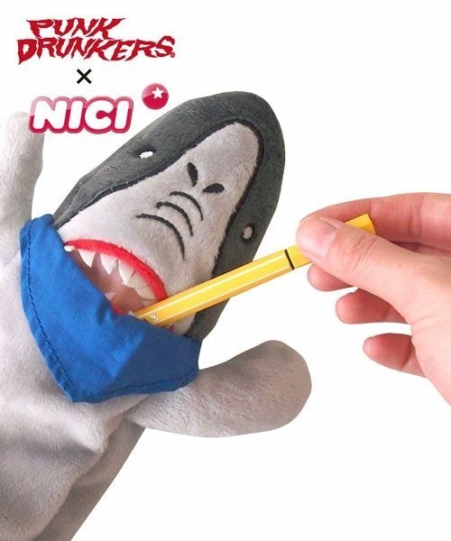 nici（ニキ）の「NICI×PUNK DRUNKERS/フィギュアペンポーチ 鮫人
