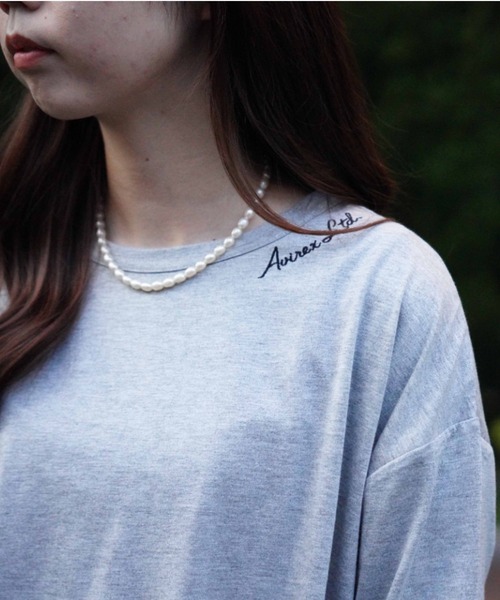 AVIREX（アヴィレックス）の「≪WEB&DEPOT限定≫SLEEVE BORDER COMBI L/S T-SHIRT/ スリーブボーダーコンビTシャツ（Tシャツ/カットソー・レディース・グリーン/グレー・F）」の6枚目の写真