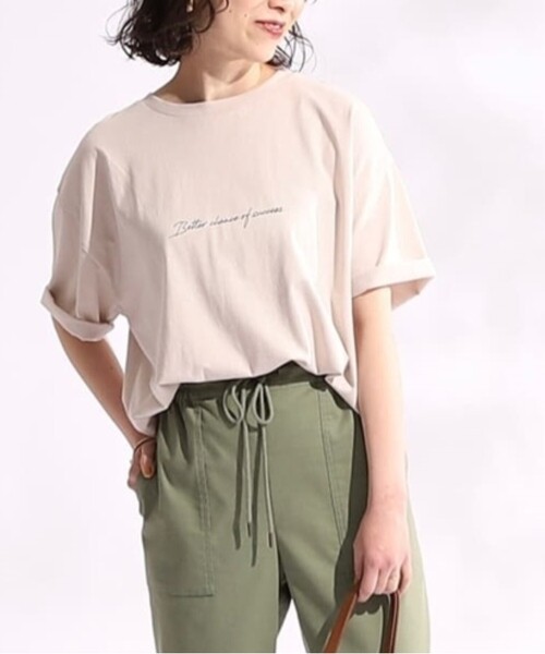 SHOO・LA・RUE（シューラルー）の「◆【プチプラ/コットン100%】選べるプリント バリエーション！垢抜け半袖Tシャツ（Tシャツ/カットソー・レディース・ゴールド系その他/チャコール/オレンジ系その他5/ホワイト系8/ホワイト系9/黄緑系/ブルー系/ホワイト系6/ブラック系3/パープル系5/ブラック系4/オフホワイト・03/04/02）」の12枚目の写真