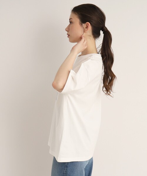 SHOO・LA・RUE（シューラルー）の「◆【プチプラ/コットン100%】選べるプリント バリエーション！垢抜け半袖Tシャツ（Tシャツ/カットソー・レディース・ゴールド系その他/チャコール/オレンジ系その他5/ホワイト系8/ホワイト系9/黄緑系/ブルー系/ホワイト系6/ブラック系3/パープル系5/ブラック系4/オフホワイト・03/04/02）」の14枚目の写真