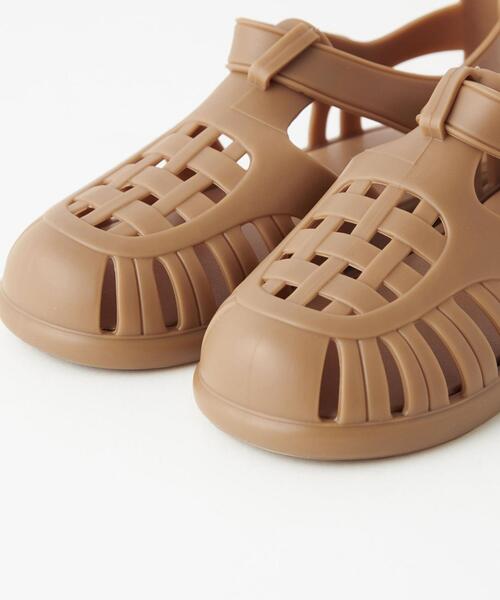 igor（イゴール）の「＜igor＞ TOBBY 14-18cm（サンダル・キッズ・オフホワイト/ベージュ/ピンク/コバルトブルー・14cm/15cm/16cm/17cm/18cm）」の6枚目の写真