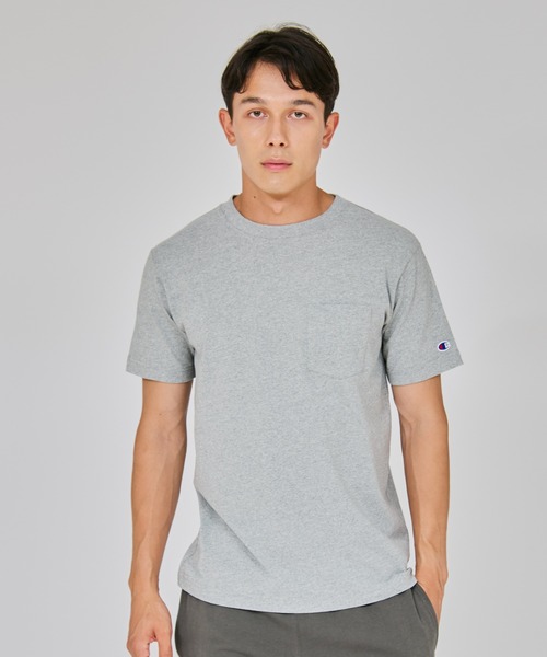 Champion(チャンピオン)の「【Champion/チャンピオン】メンズ ベーシック ショートスリーブポケットTシャツ(Tシャツ/カットソー・メンズ・ブラック/オレンジ系1/ネイビー/スモーキーグリーン系1/グレー/ホワイト/オレンジ系その他7/ピーコックグリーン系/オートミール/ベージュ系その他3/スカイブルー/その他21/グリーン・MEDIUM/LARGE/X-LARGE/SMALL)」の3枚目の写真