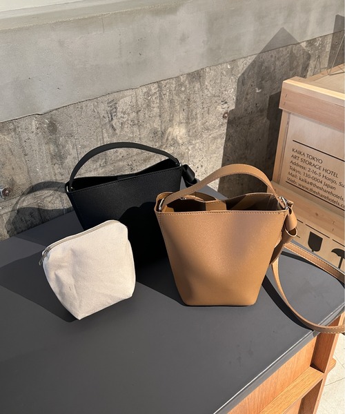 Ambre Ciel(アンブルシエル)の「ポーチ付きショルダーバック/【WEB/EC限定商品】(ショルダーバッグ・レディース・ブラック/モカ・FREE)」の9枚目の写真