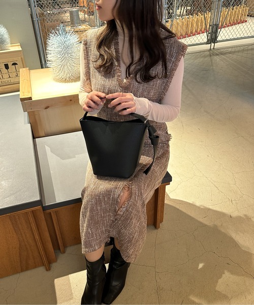 Ambre Ciel(アンブルシエル)の「ポーチ付きショルダーバック/【WEB/EC限定商品】(ショルダーバッグ・レディース・ブラック/モカ・FREE)」の16枚目の写真
