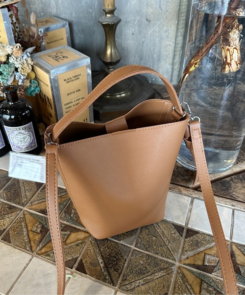Ambre Ciel(アンブルシエル)の「ポーチ付きショルダーバック/【WEB/EC限定商品】(ショルダーバッグ・レディース・ブラック/モカ・FREE)」の3枚目の写真