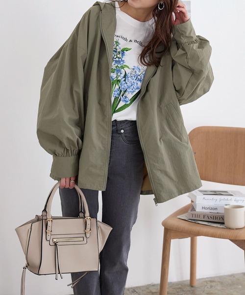 KOBE LETTUCE(コウベレタス)の「フラワープリントラグランBIGロンT(Tシャツ/カットソー・レディース・オフホワイト/ホワイト系/オートミール・FREE)」の8枚目の写真