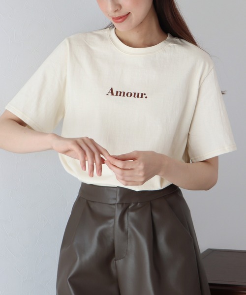 BLUEEAST(ブルーイースト)の「Amour.ロゴ半袖Tシャツ(Tシャツ/カットソー・レディース・ブラック/ホワイト/ベージュ/カーキ/オレンジ・MEDIUM)」の1枚目の写真
