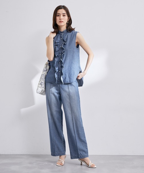 ROPE'（ロペ）の「【雑誌掲載】【洗える】サステナブルデニムラッフルブラウス/セットアップ対応（シャツ/ブラウス・レディース・ブルー系その他4・38）」の2枚目の写真