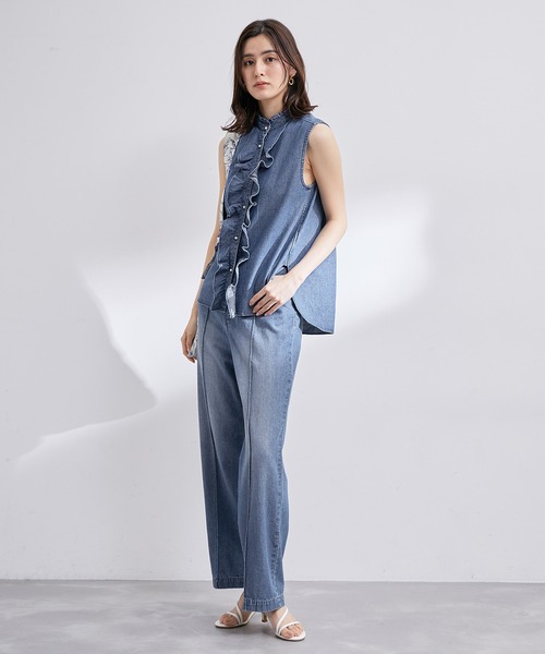 ROPE'（ロペ）の「【雑誌掲載】【洗える】サステナブルデニムラッフルブラウス/セットアップ対応（シャツ/ブラウス・レディース・ブルー系その他4・38）」の3枚目の写真