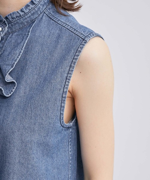 ROPE'（ロペ）の「【雑誌掲載】【洗える】サステナブルデニムラッフルブラウス/セットアップ対応（シャツ/ブラウス・レディース・ブルー系その他4・38）」の11枚目の写真