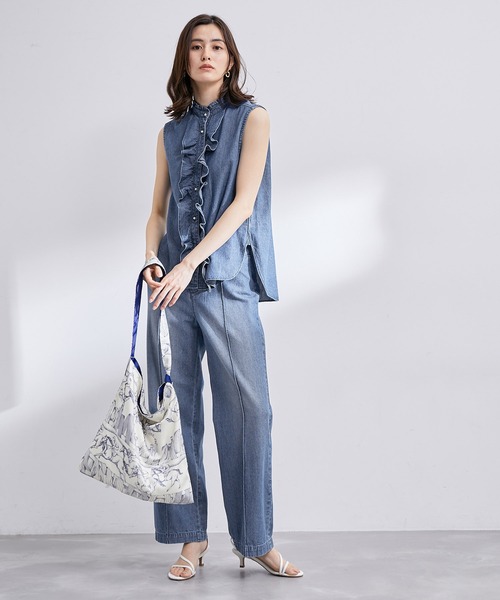 ROPE'（ロペ）の「【雑誌掲載】【洗える】サステナブルデニムラッフルブラウス/セットアップ対応（シャツ/ブラウス・レディース・ブルー系その他4・38）」の15枚目の写真