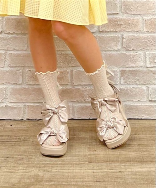 axes femme POETIQUE（アクシーズファムポエティック）の「サテンリボンサンダル（サンダル・レディース・ブラック/ベージュ・MEDIUM/LARGE）」の2枚目の写真